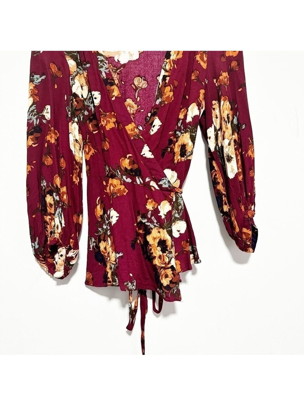 Anthropologie HD in Paris Gail Wrap Blouse Floral Top Deep V Neckline Size US 6 - Picture 10 of 12